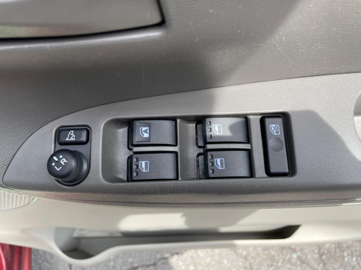 2014 Daihatsu Tanto DBA-LA600S (UW-69f1f74703114)[28]