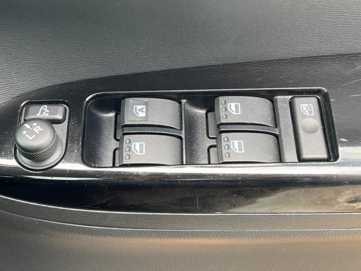 2014 Daihatsu Tanto DBA-LA600S (UW-69f1f7471ebbc)[18]