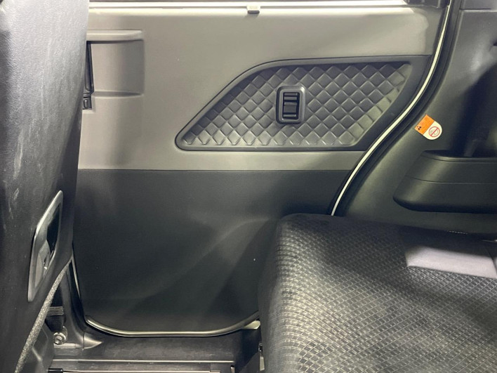 2019 Daihatsu Tanto 6BA-LA650S (UW-69f1f74b09b32)[27]