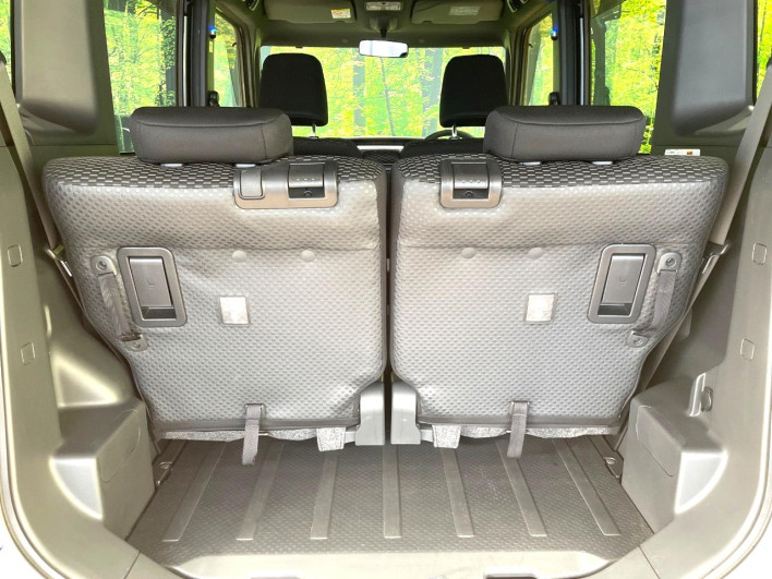 2015 Daihatsu Wake DBA-LA700S (UW-69f1f7515caba)[19]