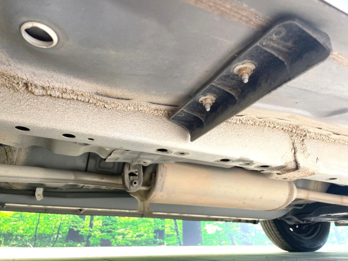 2015 Daihatsu Wake DBA-LA700S (UW-69f1f7515caba)[27]