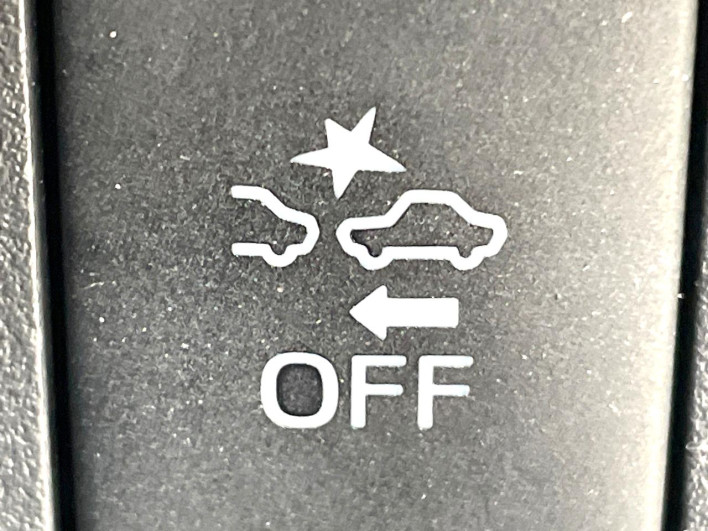 2015 Daihatsu Wake DBA-LA700S (UW-69f1f7515caba)[10]