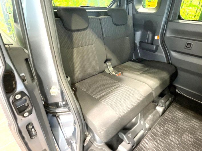 2015 Daihatsu Wake DBA-LA700S (UW-69f1f7515caba)[28]