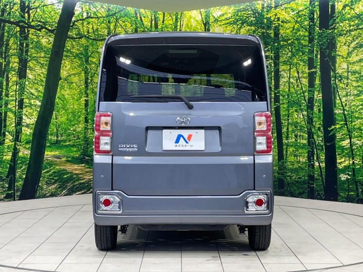 2021 Toyota Pixis Mega 3BA-LA700A (UW-69f1f7517611a)[20]