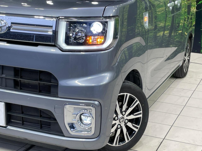 2021 Toyota Pixis Mega 3BA-LA700A (UW-69f1f7517611a)[15]