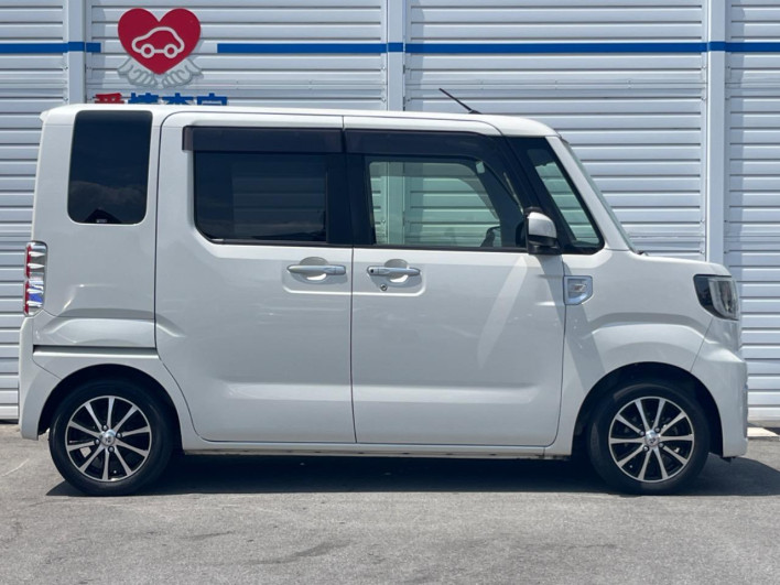 2015 Daihatsu Wake DBA-LA700S (UW-69f1f751acb75)[11]