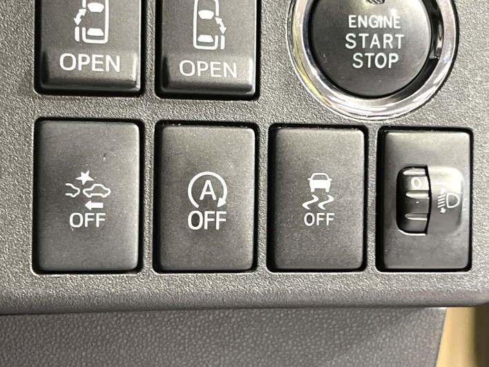 2018 Daihatsu Wake DBA-LA700S (UW-69f1f753801c3)[27]