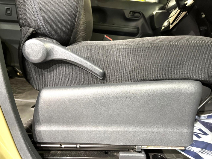 2018 Daihatsu Wake DBA-LA700S (UW-69f1f753801c3)[13]