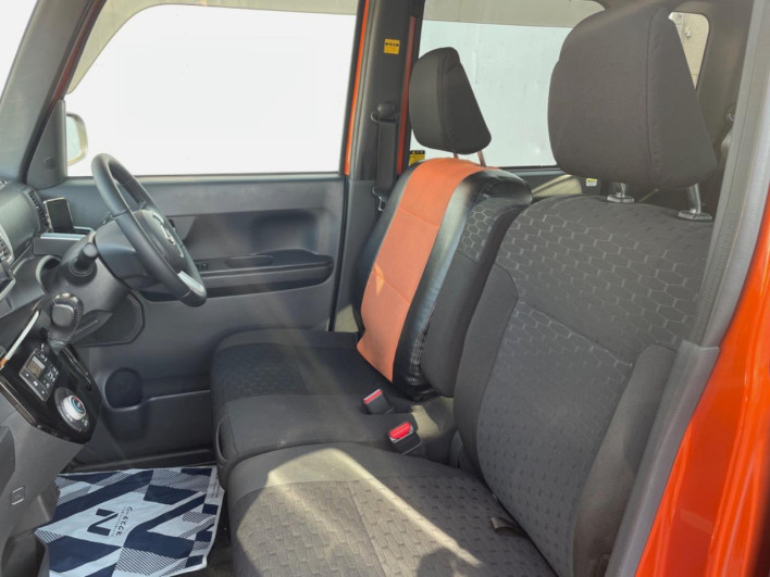 2017 Daihatsu Wake DBA-LA700S (UW-69f1f7538026b)[12]