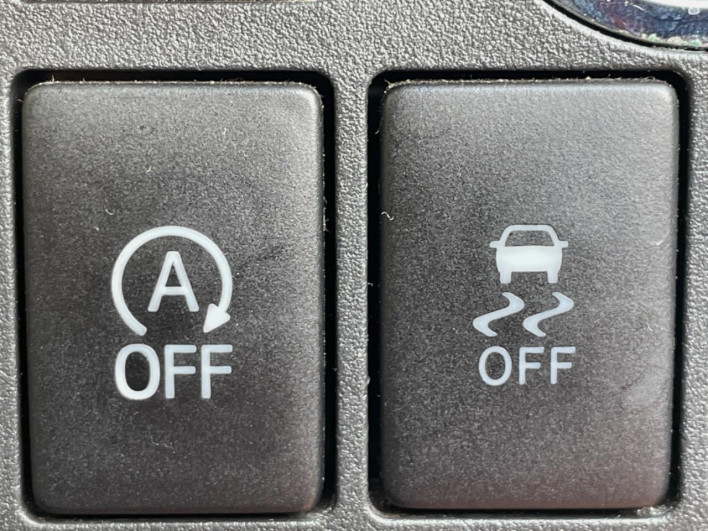 2017 Daihatsu Wake DBA-LA700S (UW-69f1f7538026b)[29]