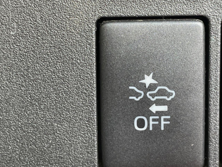 2017 Daihatsu Wake DBA-LA700S (UW-69f1f7538026b)[28]