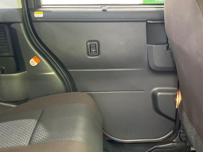 2021 Toyota Roomy 5BA-M910A (UW-69f1f767c830e)[26]