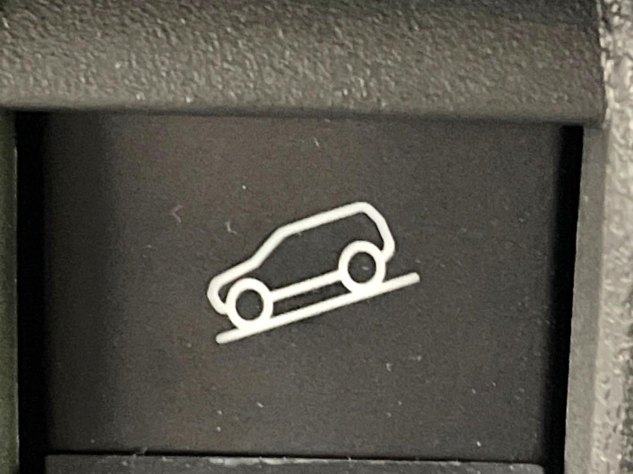 2025 Suzuki Jimny Nomad 3BA-JC74W (UW-69f1f76b88406)[18]