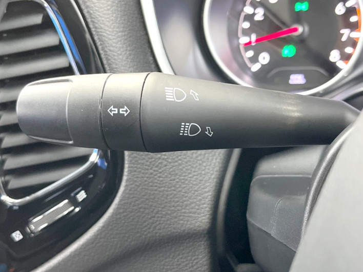 2018 Chrysler Jeep Compass ABA-M624 (UW-69f1f7732b317)[21]