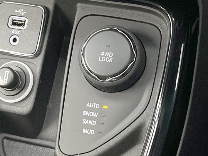 2018 Chrysler Jeep Compass ABA-M624 (UW-69f1f7732b317)[13]