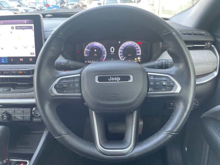 2023 Chrysler Jeep Compass 3BA-M624 (UW-69f1f7734ce85)[24]