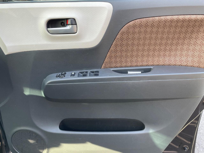 2013 Nissan Moco DBA-MG33S (UW-69f1f77405c4b)[29]