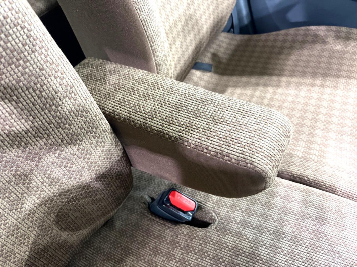 2013 Nissan Moco DBA-MG33S (UW-69f1f775782b8)[27]