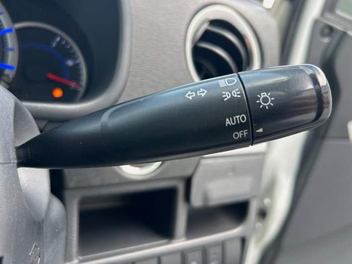 2013 Suzuki Wagon R Stingray DBA-MH34S (UW-69f1f777e8aa7)[28]