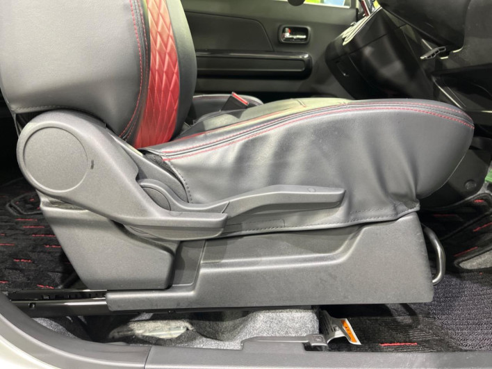 2020 Suzuki Wagon R Stingray 4AA-MH55S (UW-69f1f77914e98)[26]