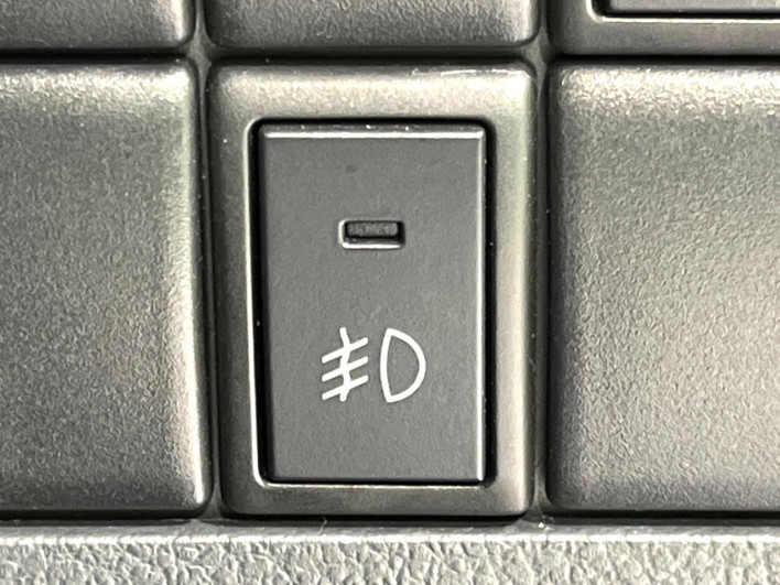 2014 Suzuki Spacia Custom DBA-MK32S (UW-69f1f77b6cf41)[23]