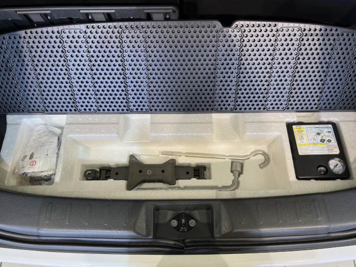 2015 Suzuki Hustler DAA-MR41S (UW-69f1f7855ae53)[28]