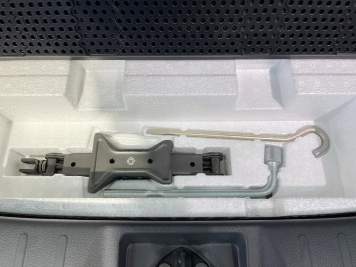 2017 Suzuki Hustler DAA-MR41S (UW-69f1f787c367a)[29]