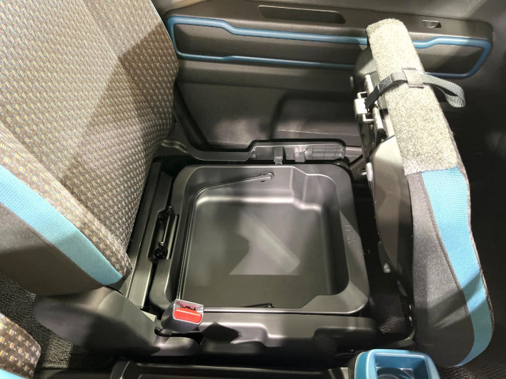 2023 Suzuki Hustler 5AA-MR92S (UW-69f1f79080d5b)[23]