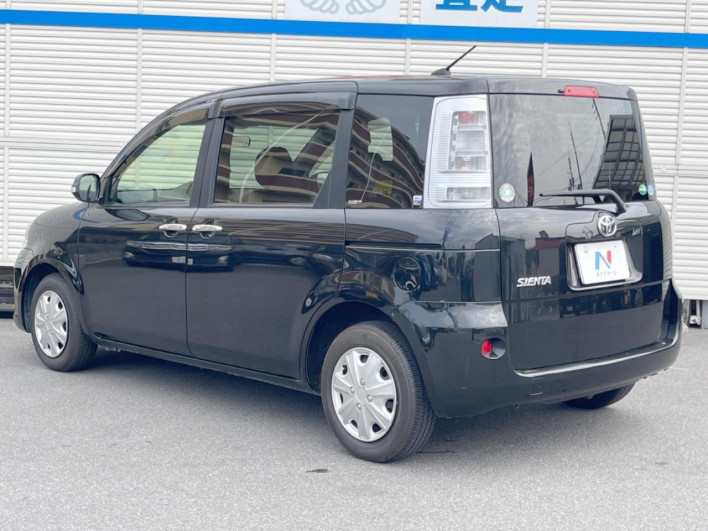 2014 Toyota Sienta DBA-NCP81G (UW-69f1f7b0bce8c)[24]