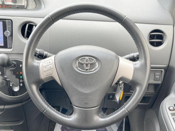 2014 Toyota Sienta DBA-NCP81G (UW-69f1f7b0bce8c)[27]