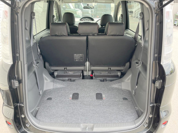 2014 Toyota Sienta DBA-NCP81G (UW-69f1f7b0bce8c)[16]