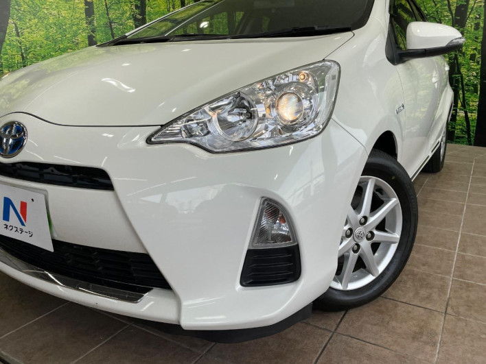 2012 Toyota Aqua DAA-NHP10 (UW-69f1f7b160465)[28]