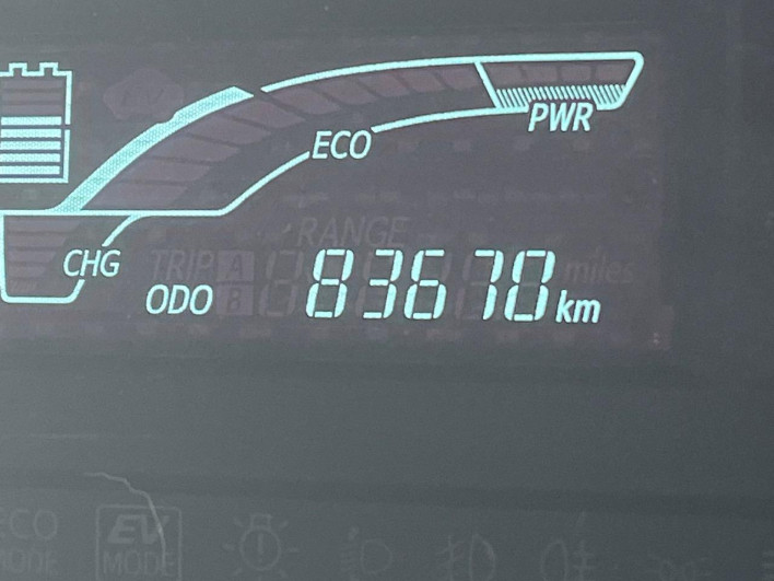 2014 Toyota Aqua DAA-NHP10 (UW-69f1f7b2aaff3)[2]