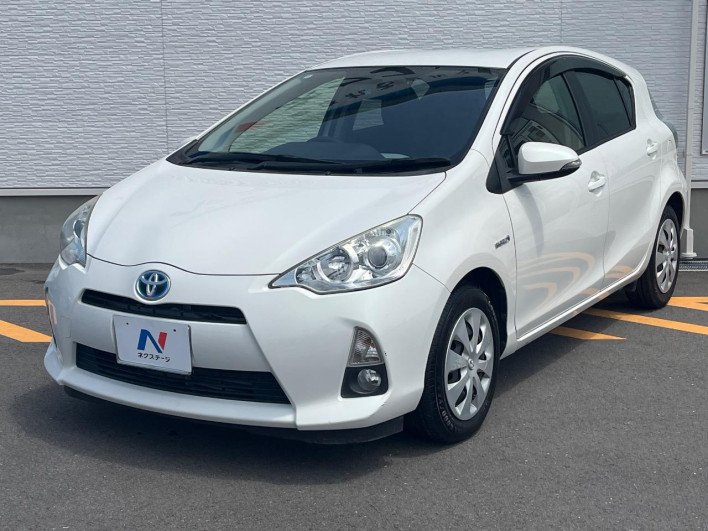 2014 Toyota Aqua DAA-NHP10 (UW-69f1f7b2aaff3)[26]