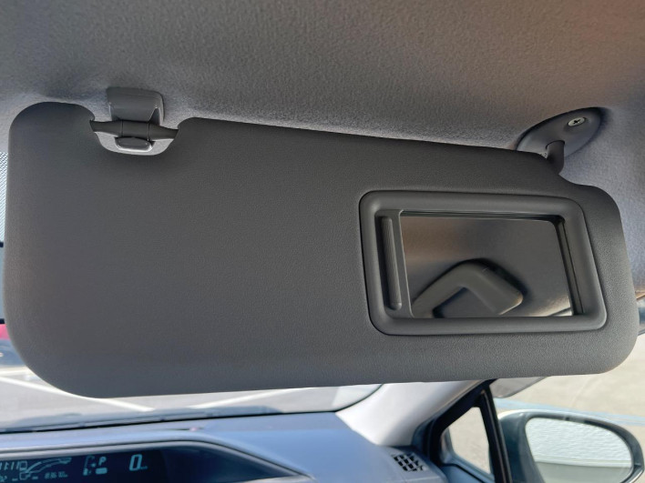 2014 Toyota Aqua DAA-NHP10 (UW-69f1f7b2aaff3)[19]
