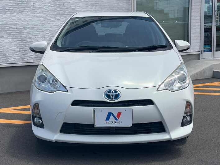2014 Toyota Aqua DAA-NHP10 (UW-69f1f7b2aaff3)[27]