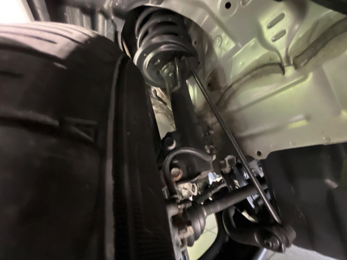 2014 Toyota Aqua DAA-NHP10 (UW-69f1f7b2b6718)[7]