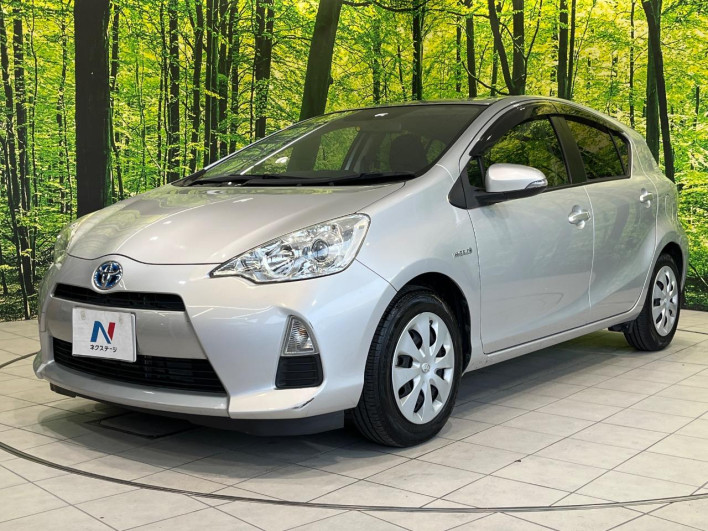 2014 Toyota Aqua DAA-NHP10 (UW-69f1f7b2b6718)[13]