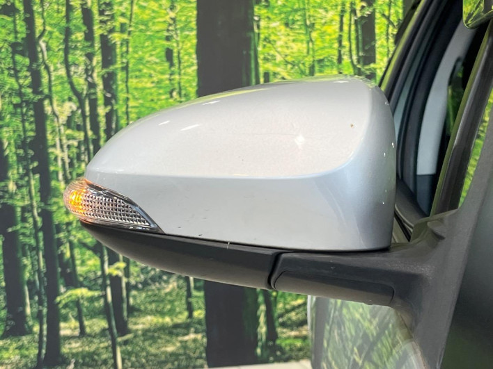2014 Toyota Aqua DAA-NHP10 (UW-69f1f7b2b6718)[22]