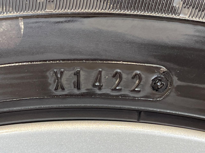2014 Toyota Aqua DAA-NHP10 (UW-69f1f7b2b6718)[10]