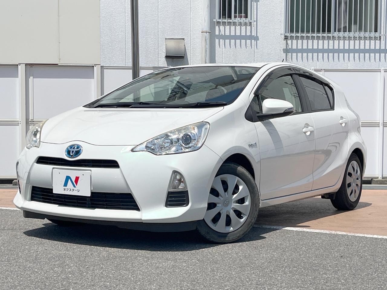 2014 Toyota Aqua DAA-NHP10