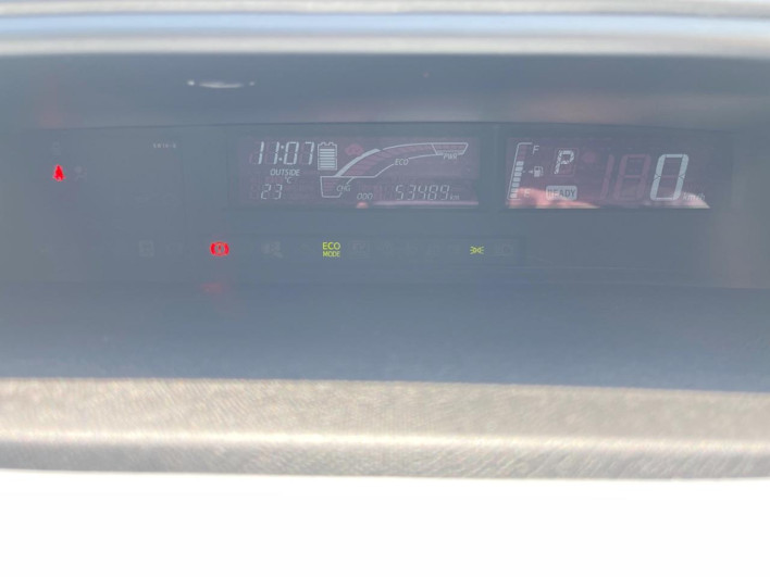 2014 Toyota Aqua DAA-NHP10 (UW-69f1f7b43390f)[21]