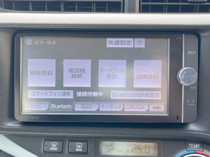 2014 Toyota Aqua DAA-NHP10 (UW-69f1f7b43390f)[19]