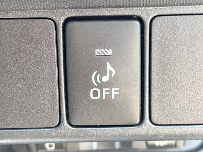 2014 Toyota Aqua DAA-NHP10 (UW-69f1f7b43390f)[5]