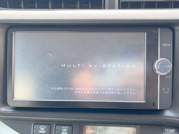 2014 Toyota Aqua DAA-NHP10 (UW-69f1f7b43390f)[20]