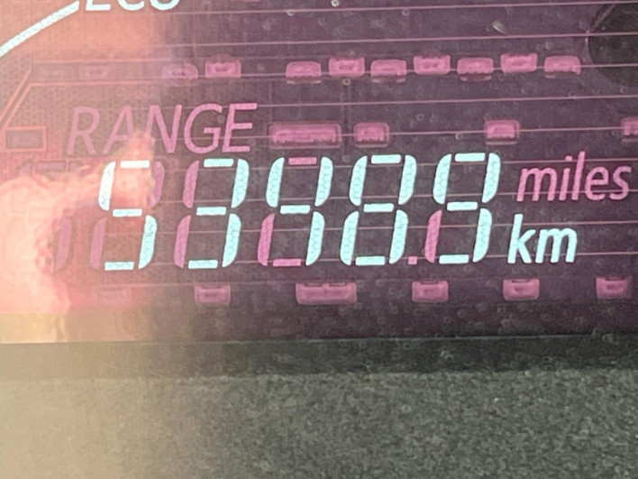 2014 Toyota Aqua DAA-NHP10 (UW-69f1f7b43390f)[2]
