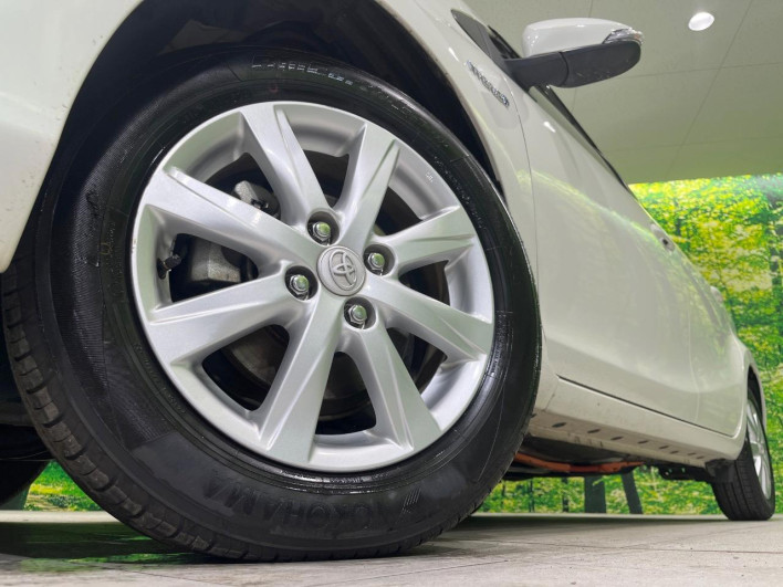 2014 Toyota Aqua DAA-NHP10 (UW-69f1f7b46f577)[5]