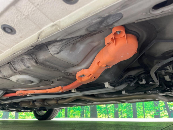2014 Toyota Aqua DAA-NHP10 (UW-69f1f7b46f577)[23]