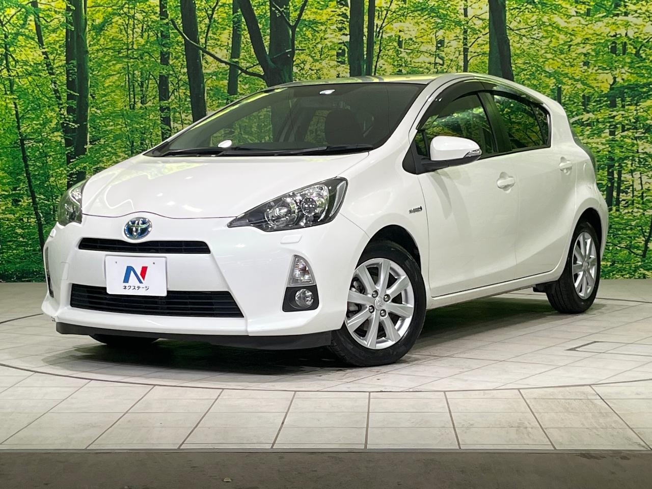 2014 Toyota Aqua DAA-NHP10