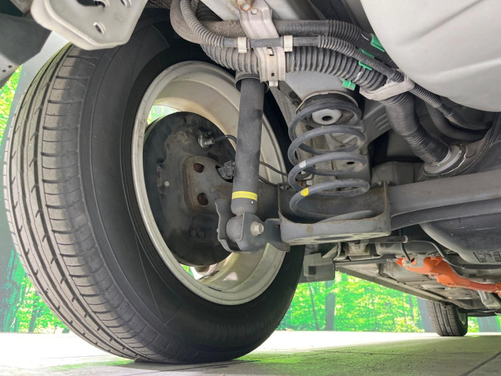 2014 Toyota Aqua DAA-NHP10 (UW-69f1f7b46f577)[21]